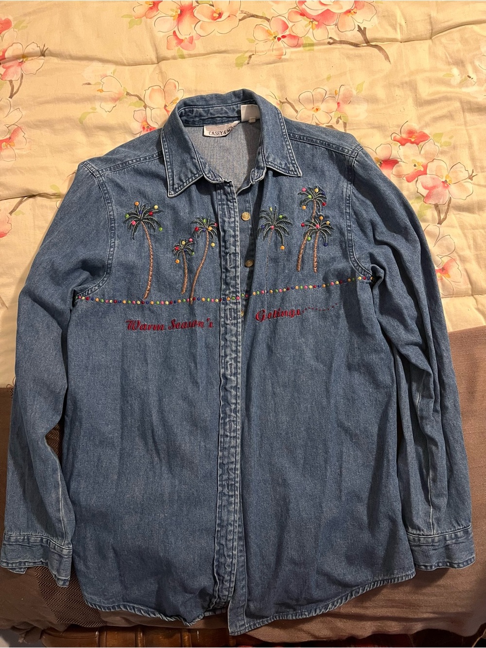 Vintage Casey & Max Denim Christmas Embroidered Button Up Sz M Palm Trees